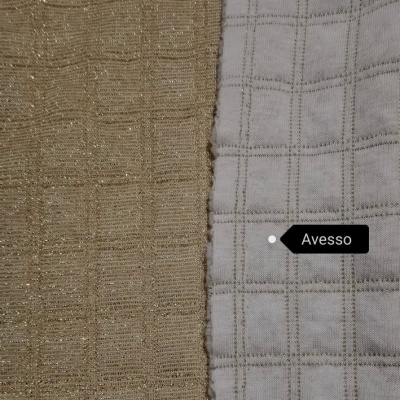 Maille Jacquard matelassée avec Lurex OR