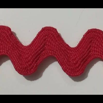 Cinta ondulada - Espiguilla ROJA 6 mm