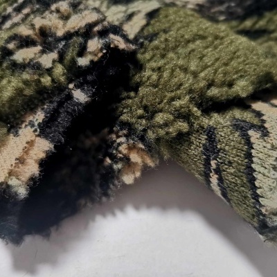 Poils synthétiques Caraculo BLACK & GREEN