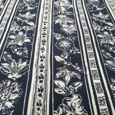 Tejido Popelín Viscosa MEDALLION