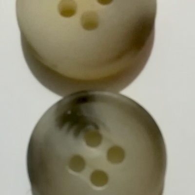 Botão Bege Raiado -15 mm Pack 12