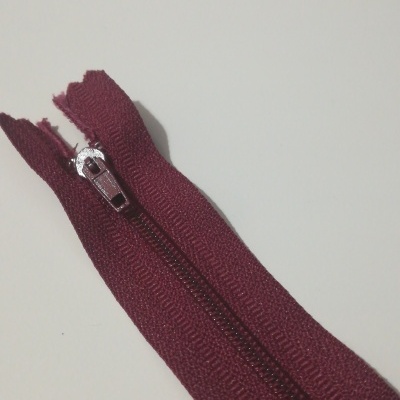 Fecho de Correr Fino Bordô
