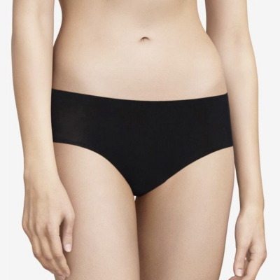 Cueca preta lisa feminina