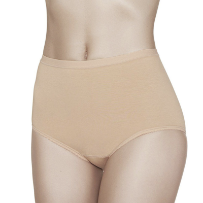 Cueca feminina bege de cintura alta em tecido liso