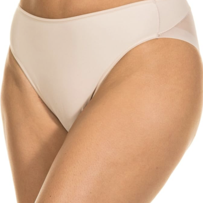 Cuecas de mulher cor bege com detalhe em tule nas laterais