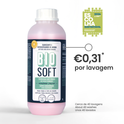 Frasco rosa de amaciante BIO SOFT com selo sustentável e preço por lavagem