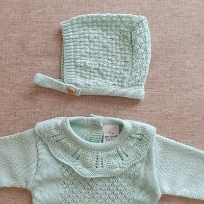 Conjunto de malha verde-água para bebé com casaco e gorro