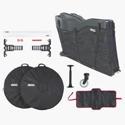 Conjunto bolsa transporte bicicleta marca EVOC preta com acessórios e capas para rodas.