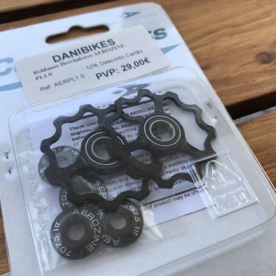 Duas rodas guia AEROL 10 para bicicleta em embalagem blister