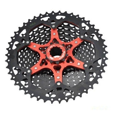 Cassete de bicicleta preto com suporte vermelho central