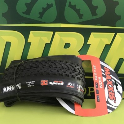 Pneu de bicicleta Maxxis IKON 29x2.20 com etiqueta vermelha