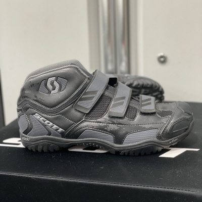 Sapatilha ciclismo Scott preta com três tiras de velcro