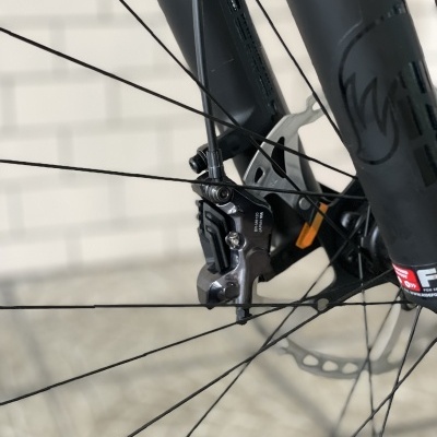 Sistema de travão hidráulico de bicicleta com disco e garfo preto FOX