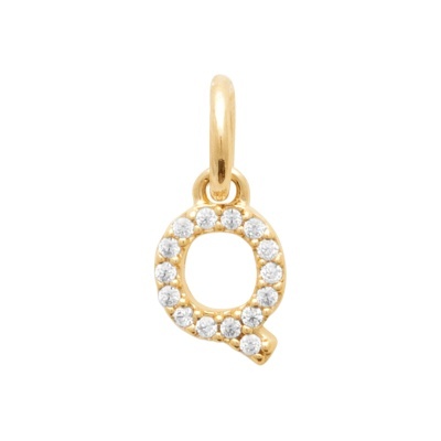 Pendente dourado com pedras em forma da letra Q