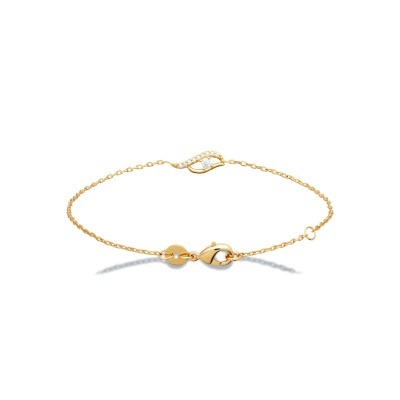 Pulseira fina em ouro com pendente em forma de olho com brilhantes