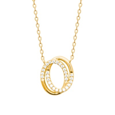 Colar dourado com pendente de dois anéis entrelaçados com pedras brilhantes