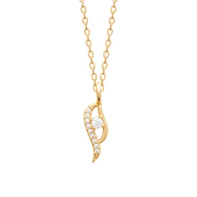 Colar dourado com pendente de asa e pedras brilhantes