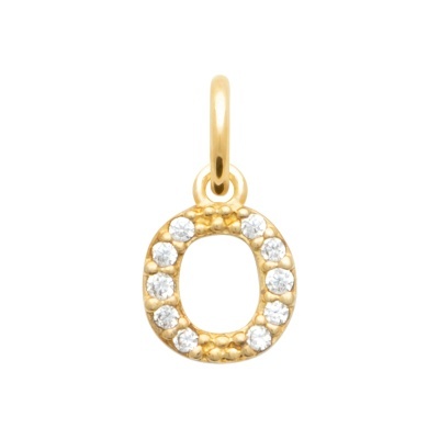 Pendente dourado com pedras em forma de letra O em fundo branco