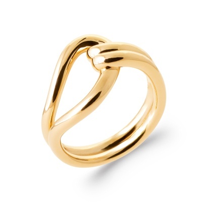 Anel dourado moderno com design de duas bandas curvas entrelaçadas