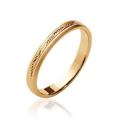 Anel de ouro amarelo trançado com acabamento brilhante