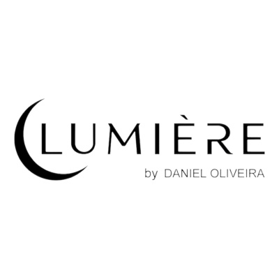 Logotipo LUMIÈRE by DANIEL OLIVEIRA com lua crescente
