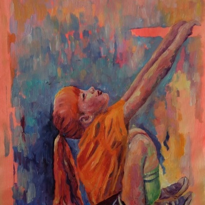 Pintura a óleo de uma rapariga ruiva em t-shirt laranja e calções verdes com fundo abstrato colorido