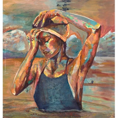 Pintura colorida de mulher de olhos fechados com chapéu bege e top azul