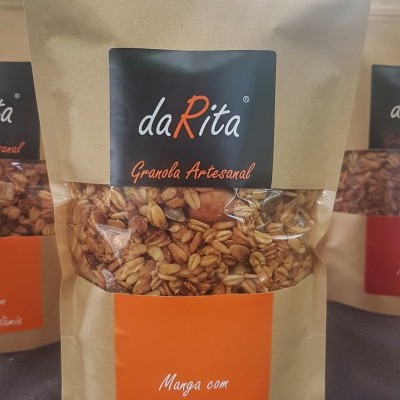 Granola&#x20;de&#x20;Manga&#x20;com&#x20;nozes&#x20;macadamia