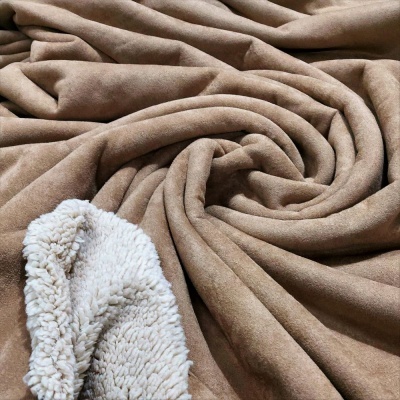 Tecido Suede/ Camurça com Pelo Bege