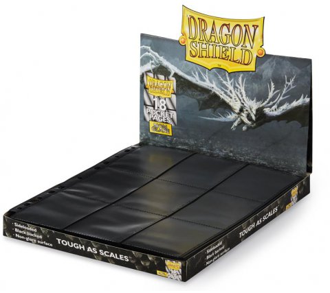 Capas protetoras de cartas Dragon Shield pretas em expositor com dragão branco