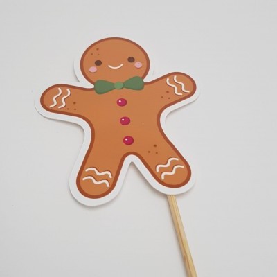 Figura de boneco de gengibre em madeira com pau de madeira