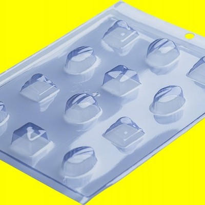 Embalagem transparente para chocolates com fundo amarelo