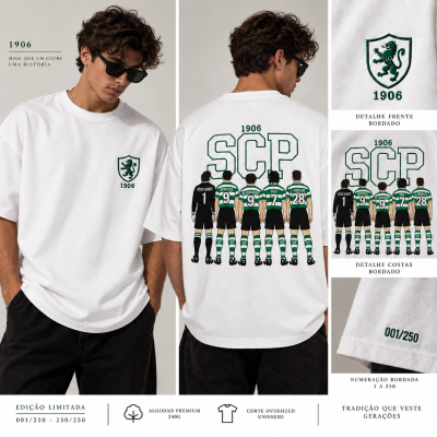 T-shirt branca oversized com bordados do Sporting Clube de Portugal e ilustração de jogadores nas costas
