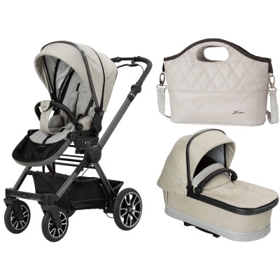 Carrinho de bebé cinza claro com estrutura preta, alcofa e saco acolchoado cinza