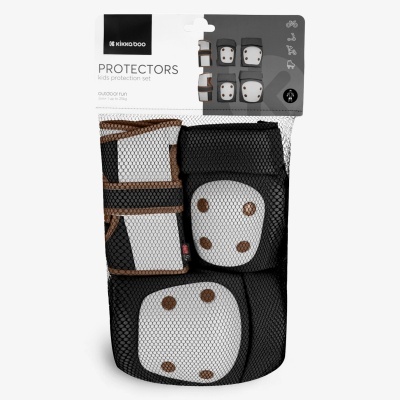 Conjunto de proteção para crianças em preto, branco e castanho em rede com embalagem