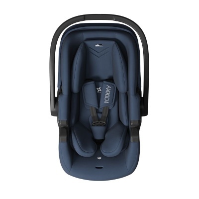Cadeira auto para bebé azul escura Axkid ZERO vista de frente.