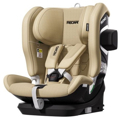 Cadeira auto infantil bege da marca Recaro com arnês e base preta.
