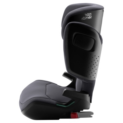 cadeira auto para criança cinza e preta com base ISOFIX