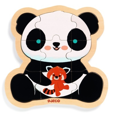 Puzzle de madeira em forma de panda a segurar panda vermelho.