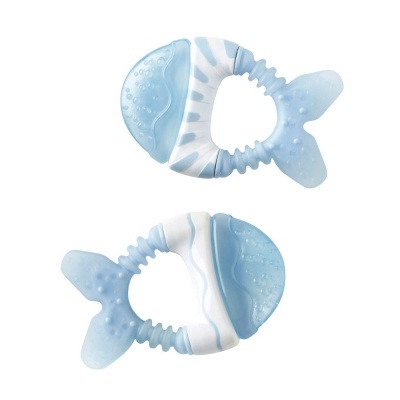 Dois mordedores para bebé em forma de peixe azul e branco