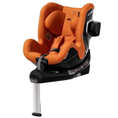 Cadeira auto infantil laranja e preta com cintos cinzentos da marca RECARO