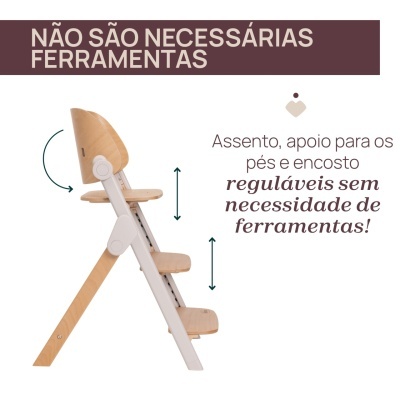 Cadeira infantil em madeira clara com assento, apoio para pés e encosto reguláveis