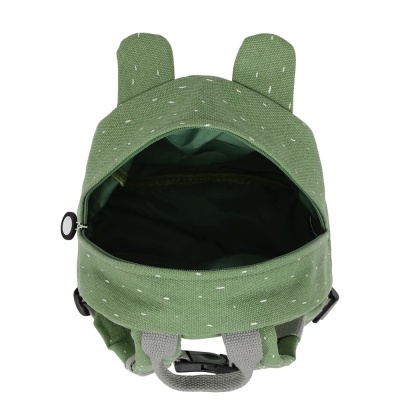 Mochila infantil verde com orelhas e interior preto aberta