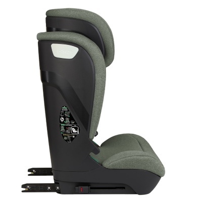 Cadeira auto verde com estrutura preta e sistema ISOFIX
