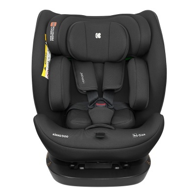 Cadeira de criança preta para carro com cintos de segurança ajustáveis
