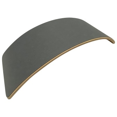 Produto curvo cinzento com bordas de madeira