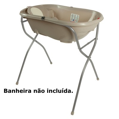 Suporte metálico com banheira de bebé bege de plástico