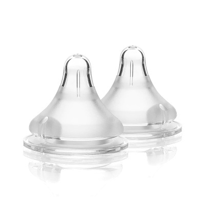 Dois bicos de mamadeira transparentes em silicone com base larga