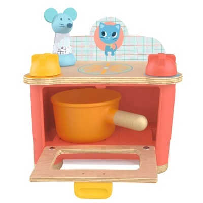 Mini forno de brinquedo em madeira com panela e figuras de rato e gato