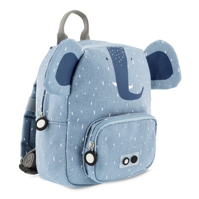 mochila infantil azul formato elefante com orelhas grandes e bolso frontal